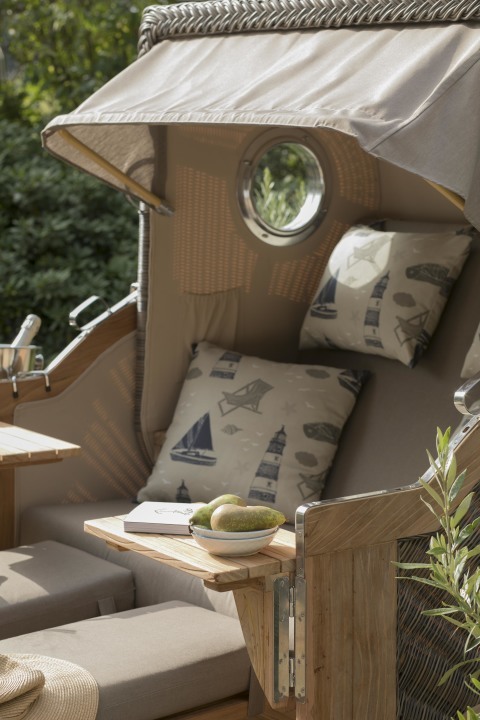 011719_strandkorb_norderney_teak_bullauge_grey_540_milieu-7lachbghqiw4sw