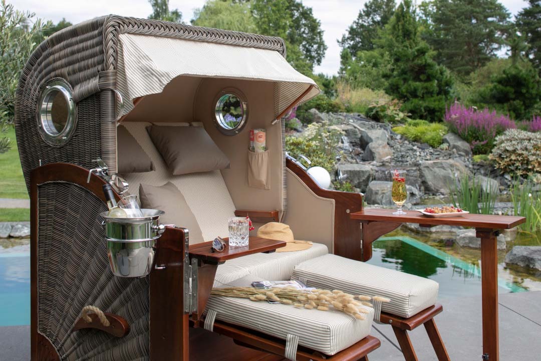 01509_00765_bl00646_baltikum_mahagoni_bullauge_pe_grey_dessin_510_bistrotisch_champagnerkuehleran6hvxk7eyiu3