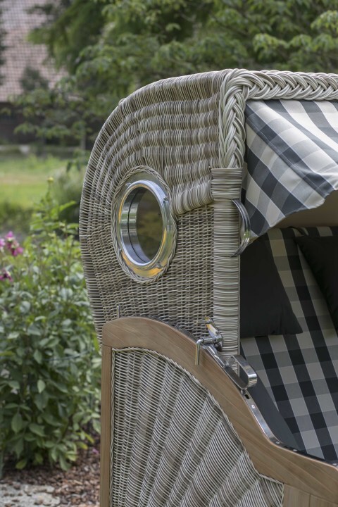 01745_strandkorb_baltikum_teak_bullauge_shell_505_milieu-7h5jmqgidohsiy