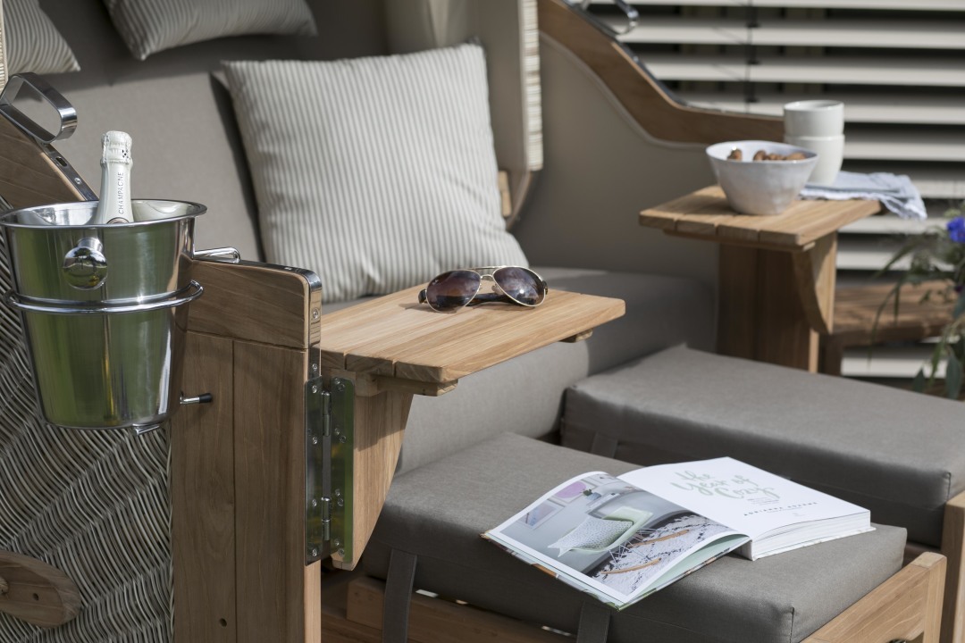 01434_strandkorb_amrum_teak_bullaugen_shell_534_milieu-6gx66br6oygmzi