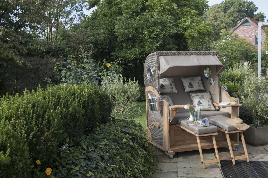 011719_strandkorb_baltikum_teak_bullauge_grey_540_milieu